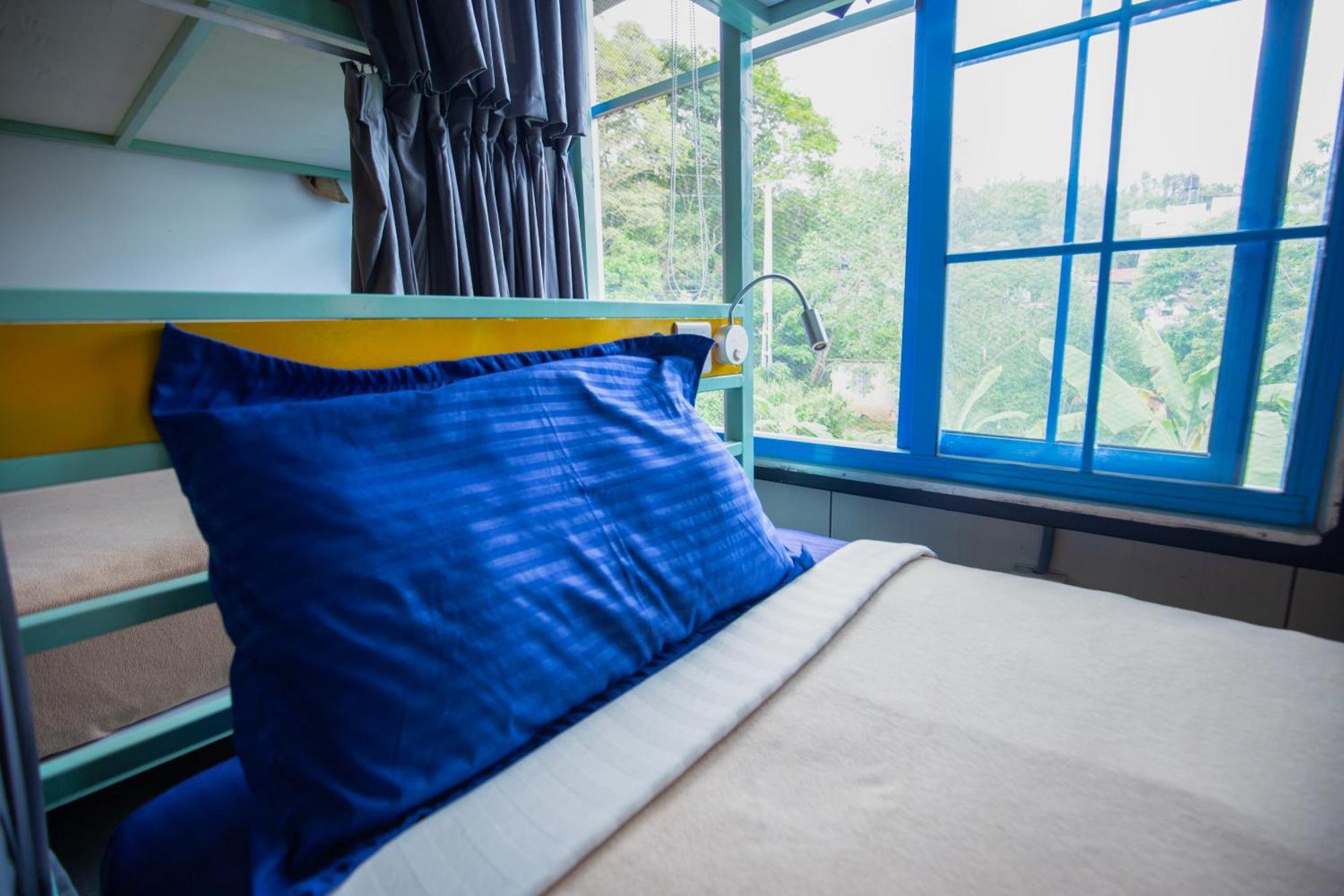 Hangover Hostels Ела Екстериор снимка