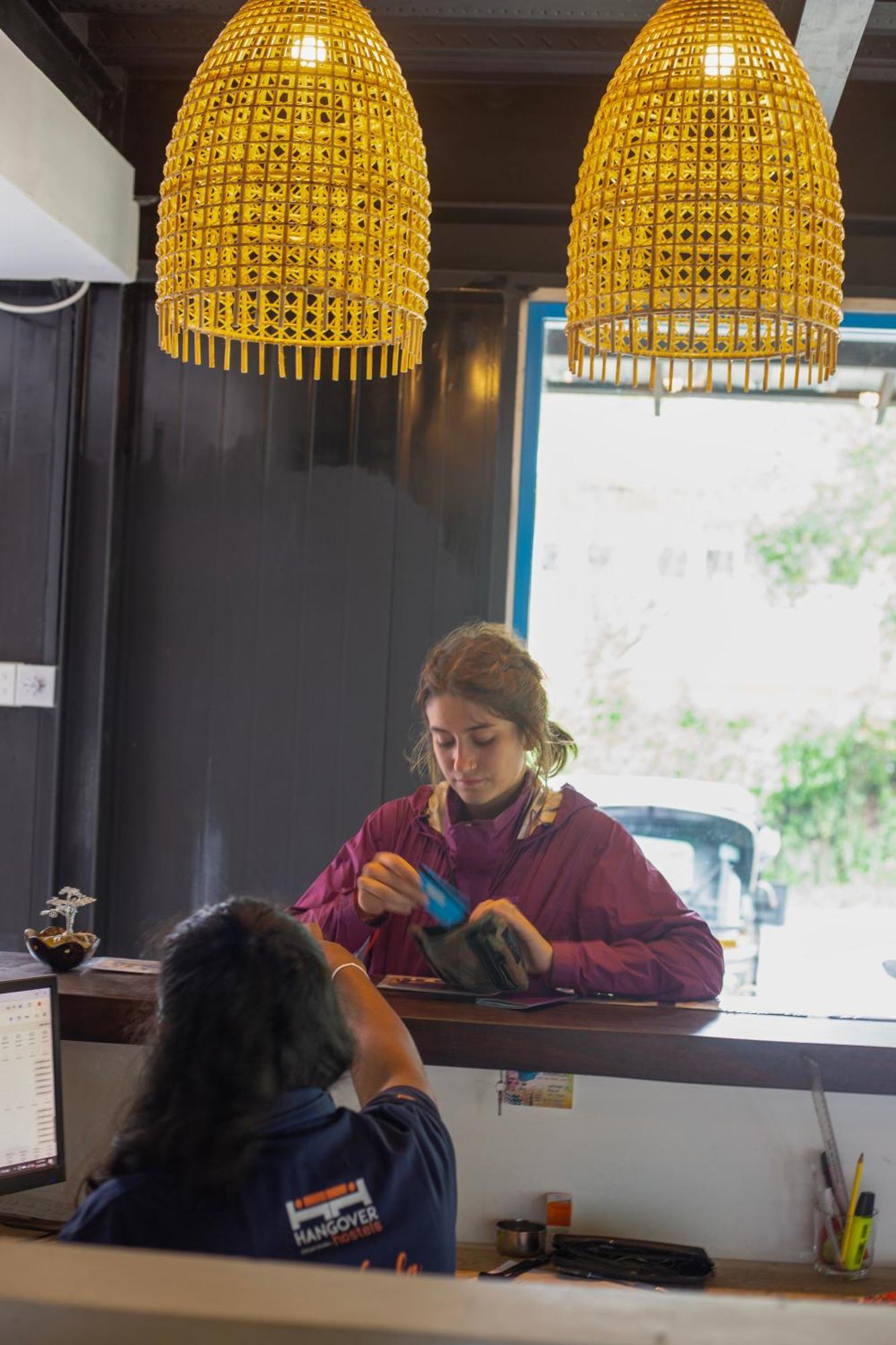 Hangover Hostels Ела Екстериор снимка