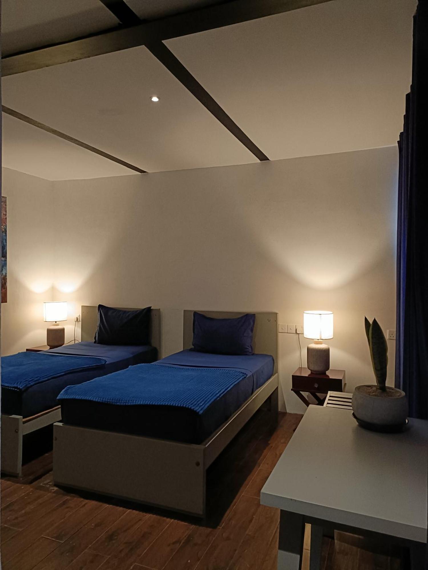 Hangover Hostels Ела Екстериор снимка